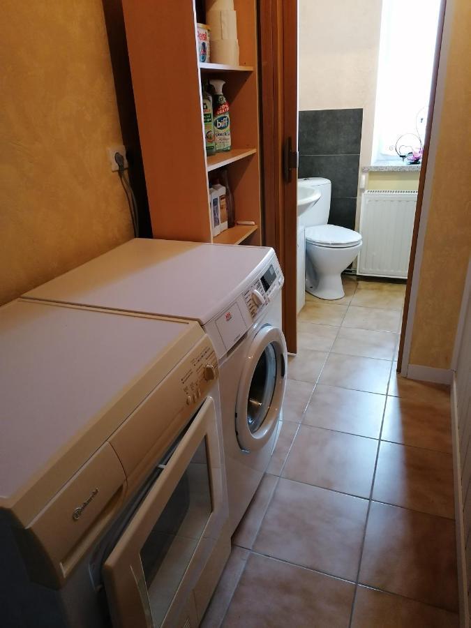 Schoene Wohnung Im Herzen Von Burgstaedt Bagian luar foto