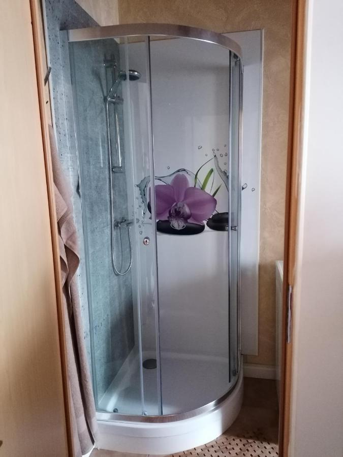 Schoene Wohnung Im Herzen Von Burgstaedt Bagian luar foto